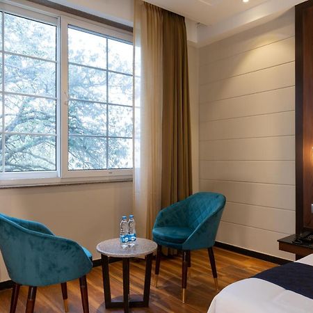 Hotel La Eden Mussoorie Eksteriør bilde