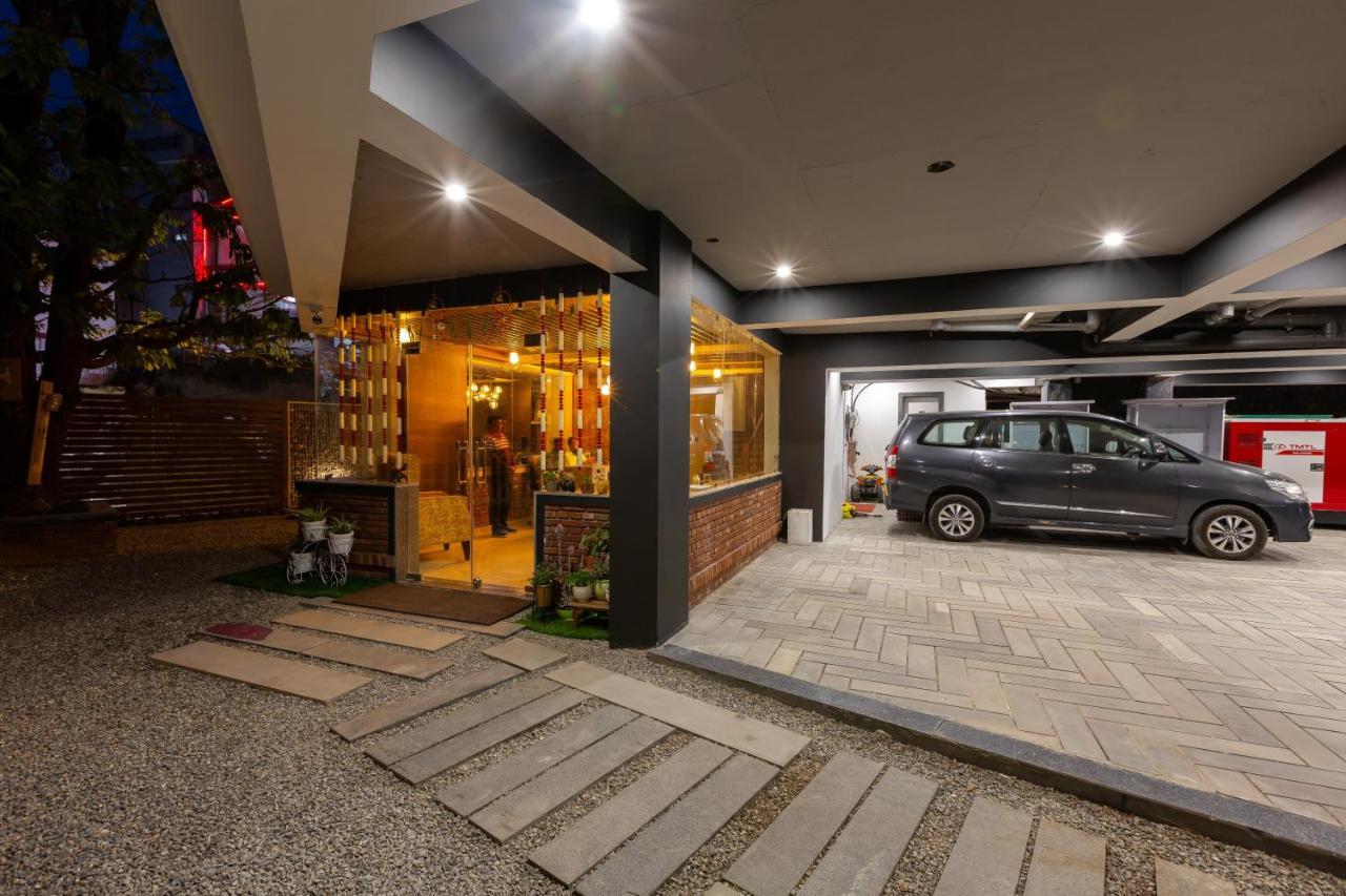 Hotel La Eden Mussoorie Eksteriør bilde